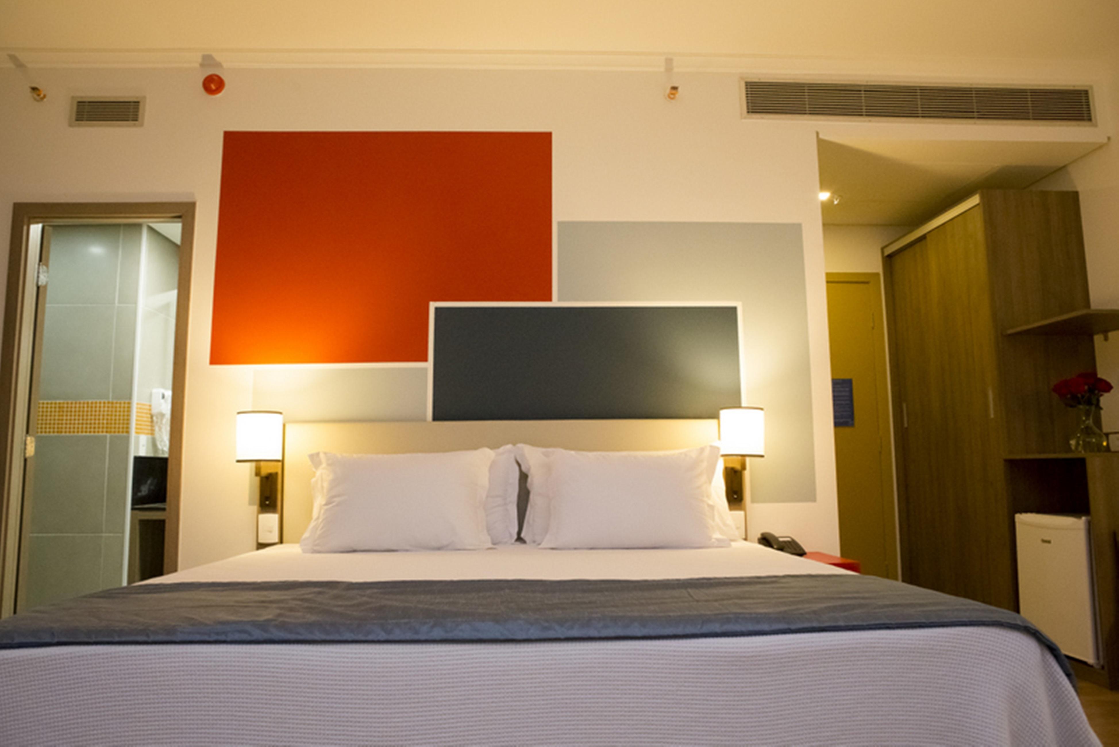 Hotel Tryp By Wyndham Ribeirão Preto Exterior foto A room at the hotel